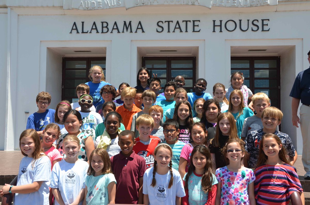 Shades Cahaba students visit state capital